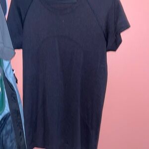 Lululemon Swiftly Tech Short Sleeve